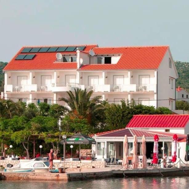 Apartmani Matusan Barbat na Rabu Exterior photo
