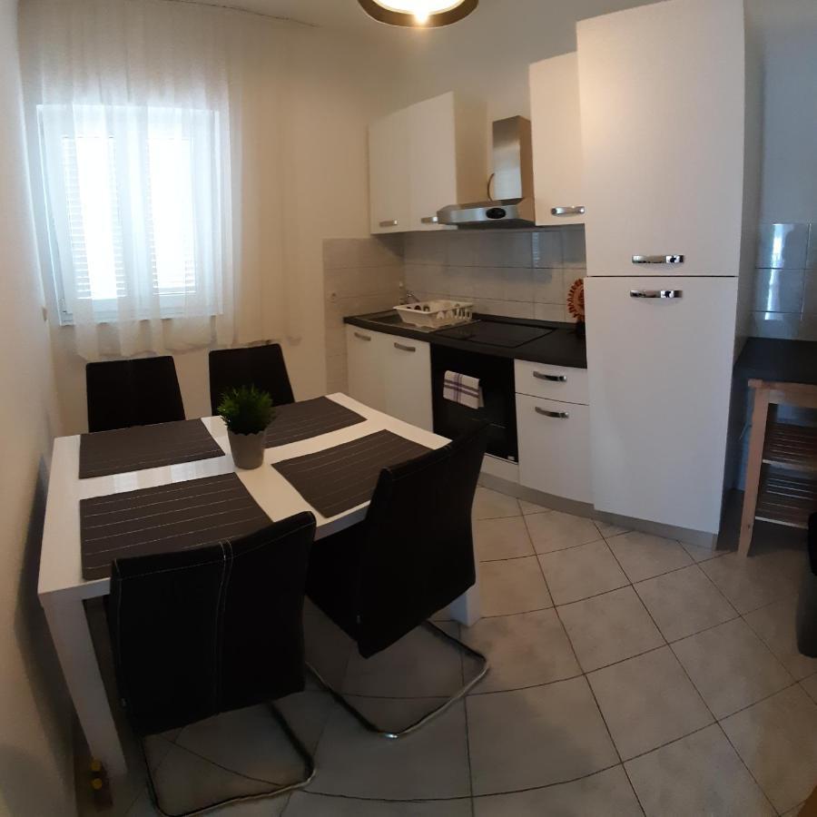 Apartmani Matusan Barbat na Rabu Exterior photo